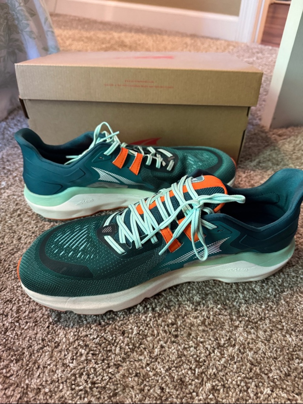 Altra Dark Teal & Mint Running Shoes with Orange Details. Size 13